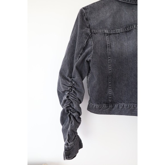 Alice+Olivia Womens Sz S Cropped Black Denim Jean Jacket Ruffle Sleeves Y2K - Picture 4 of 7